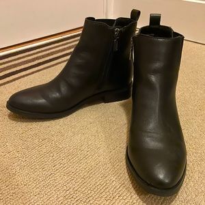 Blondo Chelsea Waterproof Leather Ankle Boots